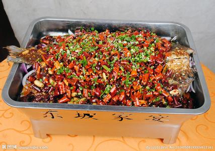 鳴記烤魚(yú)加盟培訓(xùn)及費(fèi)用多少（圖）_4