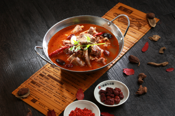 北京牛雜面品牌加盟，九品鍋牛小館行業(yè)品牌翹楚（圖）_1