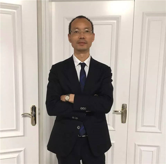 30年前他就是高富帥，但他認為自己只是個木匠（圖）_1