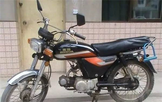 30年前他就是高富帥，但他認為自己只是個木匠（圖）_5