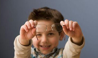 億視寧視力專家分享：如何預(yù)防近視 吃這些可以遠(yuǎn)離近視（圖）_1