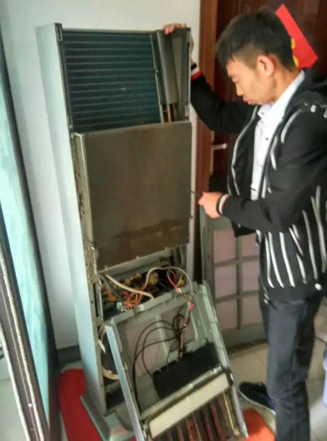 地暖清洗，鑫百家凈，河南地暖清洗，家電清洗加盟_1