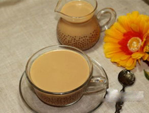 怎么選擇奶茶加盟總部呢？_1