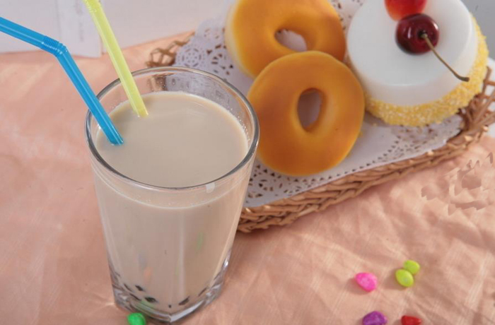 北京克拉瑪依奶茶加盟,哪個(gè)地區(qū)可以加盟8090奶茶店（圖）_1