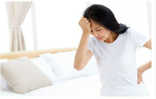 腰間盤突出不要擔(dān)心教你改善腰椎病的方法_1