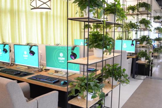 上海最高檔的網(wǎng)咖（圖）_1