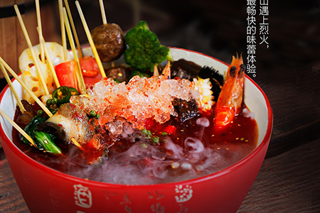 川辣燙麻辣燙加盟 香香宮煮特色引領(lǐng)市場（圖）_1