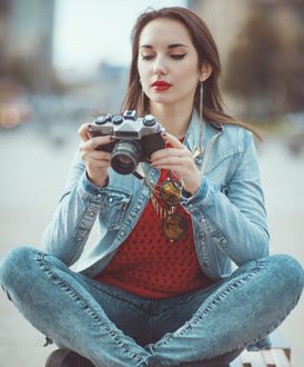 昆明女裝批發(fā)市場在哪里進貨的呢？昆明哪家的女裝進貨款式比較好看呢_1