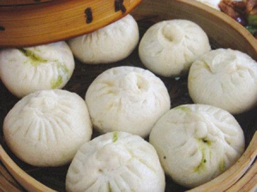蒸包子學(xué)習(xí)，加盟一個(gè)早餐香酥水煎包技術(shù)培訓(xùn)小籠包配方_1
