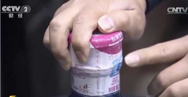 名牌桶裝水竟來自廁所自來水這是真的嗎?（圖）_1