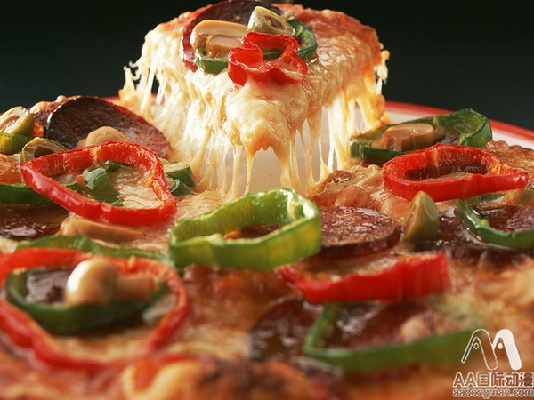 AA國(guó)際動(dòng)漫：怎么成功經(jīng)營(yíng)動(dòng)漫披薩店？_2