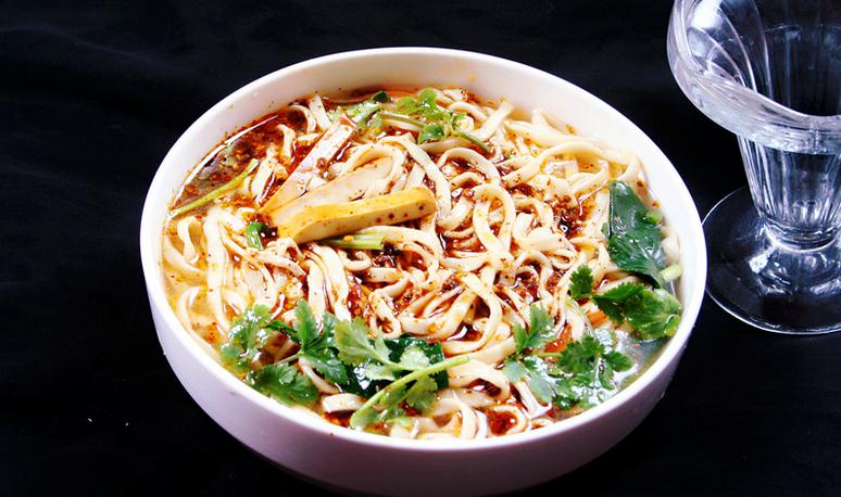 鎮(zhèn)江鍋蓋面館加盟費用（圖）_1