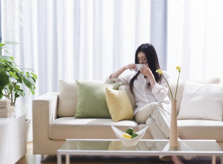 在陽光房里捧一杯清茶，或憑窗聽雨又何嘗不是一種優(yōu)雅的生活？（圖）_2