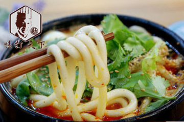 長(zhǎng)沙培訓(xùn)正宗砂鍋土豆粉技術(shù)（圖）_2