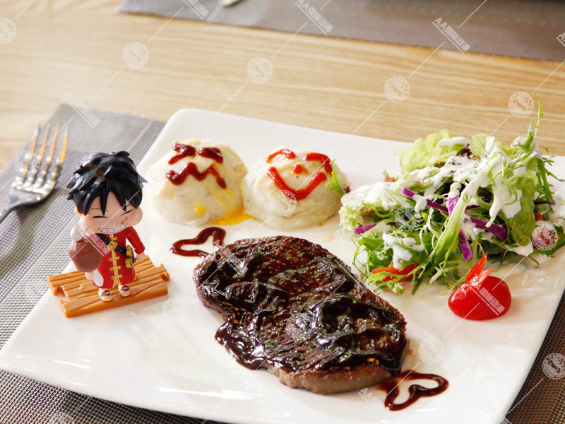 開動漫牛排店需要投資多少錢？_1