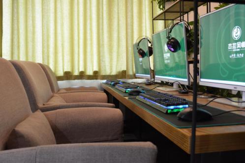 成都最好的網(wǎng)咖（圖）_2