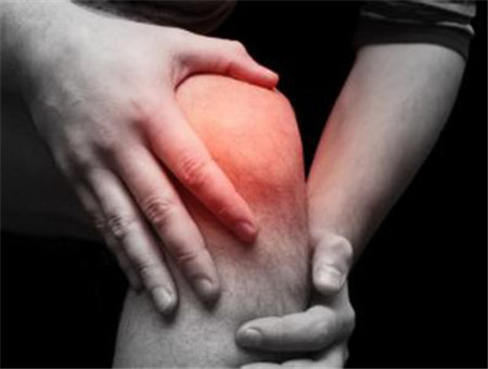 改善關(guān)節(jié)腫脹有積液用黑膏藥效果怎么樣？（圖）_1