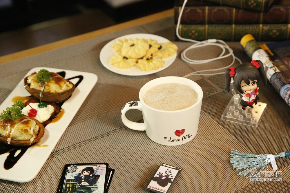 開動漫奶茶店各項費用總結_1