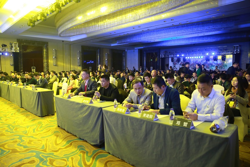 杰拉網(wǎng)咖杭成功舉辦2017智慧網(wǎng)咖APP新品發(fā)布會_2