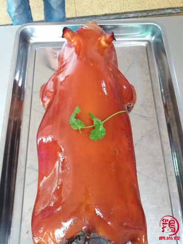 烤乳豬的做法，廣東烤乳豬培訓(xùn)哪家好，專業(yè)技術(shù)_1