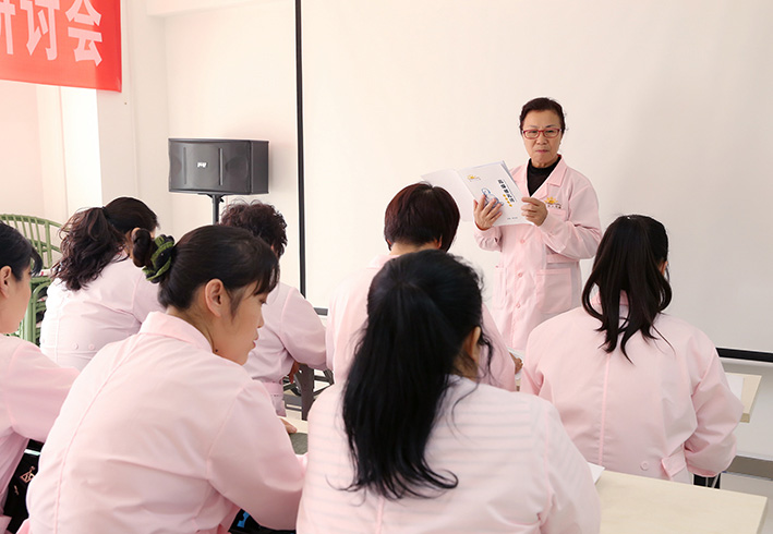 家政招商加盟_【西安月嫂】315驚爆月嫂考證黑幕，金貝兒如是說... （圖）_6