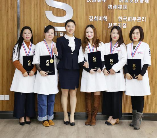 韓國皮膚管理培訓(xùn) 韓綺繡美業(yè)讓學(xué)員夢想絢爛開啟！_5