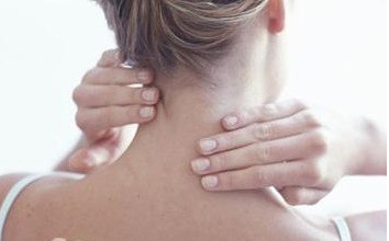 頸椎疼痛不是??？選擇哪種預(yù)防方式有效果_1