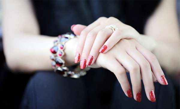 美甲店必備三種甲油膠_1