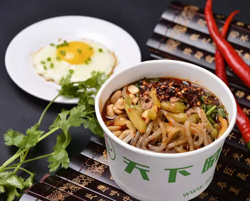 加盟一家西單曉富酸辣粉店需要多少加盟費用及加盟條件（圖）_2