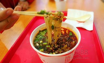 西單曉富加盟或者天下曉富酸辣粉加盟的費用需要多少？（圖）_1