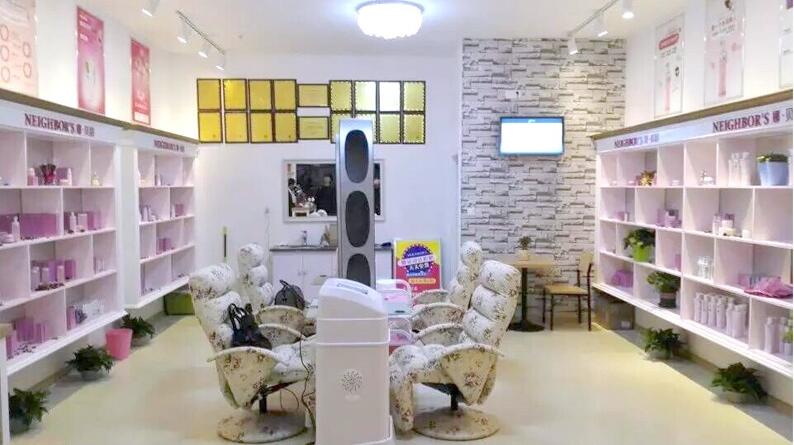 化妝品店加盟哪個(gè)品牌好？_1