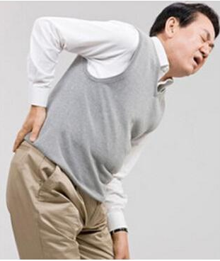 為你帶來幾種腰間盤突出常見的療法_1