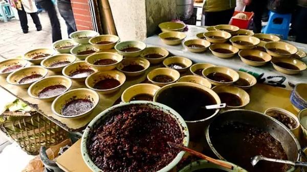 重慶小面為什么會(huì)火，正宗小面到底是怎樣一種食物？_9