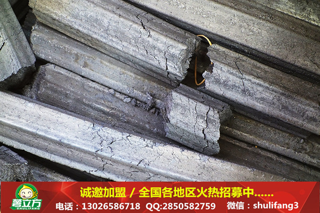 賣烤地瓜的靦腆小伙 做良心買賣厚道經(jīng)營終成功（圖）_3