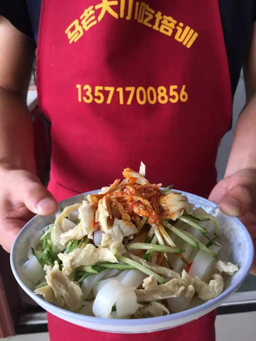 一天賣(mài)300碗搟面皮的秘密，看懂這幾招絕對(duì)給力！（圖）_2