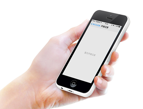 爸爸很忙，裝了把手機門鎖后發(fā)現(xiàn)三個女兒...（圖）_3