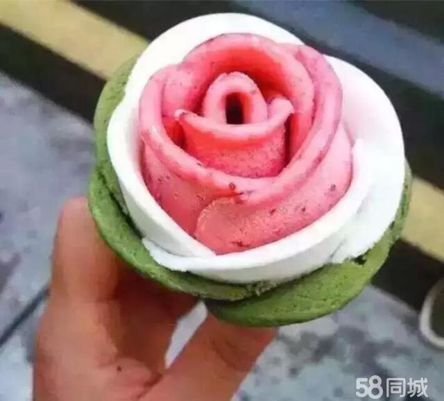 【蜜伊冰坊冰激凌加盟費多少錢】冰淇淋奶茶加盟店排行榜_4