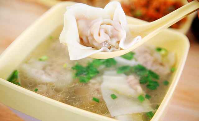 遼陽(yáng)小倩倩餛飩加盟費(fèi) 餛飩加盟（圖）_2