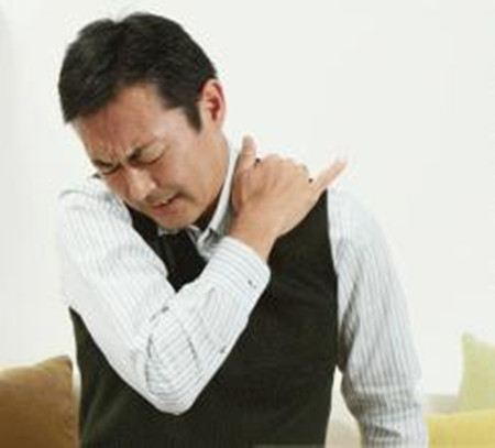 肩周炎有哪些症状，自我家庭改善的方法有哪些（图）_3
