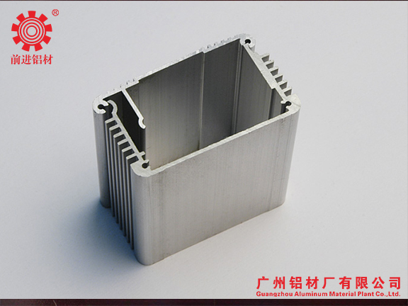 南海區(qū)鋁合金推拉窗廠家_九江鎮(zhèn)鋁合金推拉窗廠家_順德前進平開窗鋁材_3