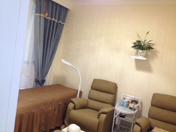 開美睫店:自己開店和加盟品牌的優(yōu)劣勢對(duì)比（圖）_1