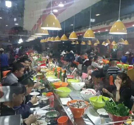 時代飄香旋轉(zhuǎn)小火鍋加盟/時代飄香旋轉(zhuǎn)小火鍋加盟費(fèi)（圖）_2