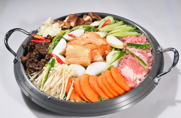 北京海底撈火鍋地址-商丘回轉(zhuǎn)火鍋加盟費(fèi)需要多少（圖）_3