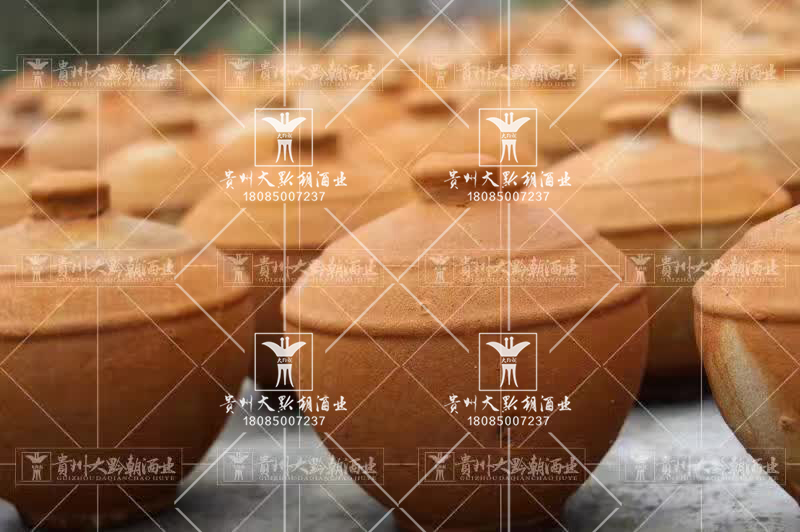 窖泥封壇酒是多少度白酒，什么香型？_1