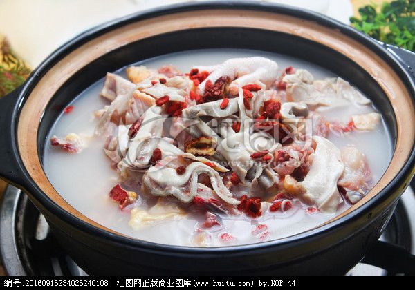 哪里有做豬肚雞做法培訓(xùn)，學(xué)做豬肚雞到哪里好哪里比較專業(yè)（圖）_1