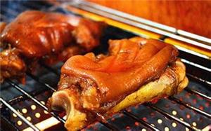 江西哪里有烤豬蹄技術(shù)學(xué) 正宗烤豬蹄技術(shù)培訓(xùn)（圖）_2