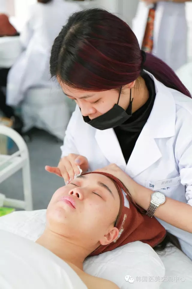 韓國(guó)DR.LEE皮膚管理學(xué)院杭州校區(qū)第一，二天課程（圖）_9