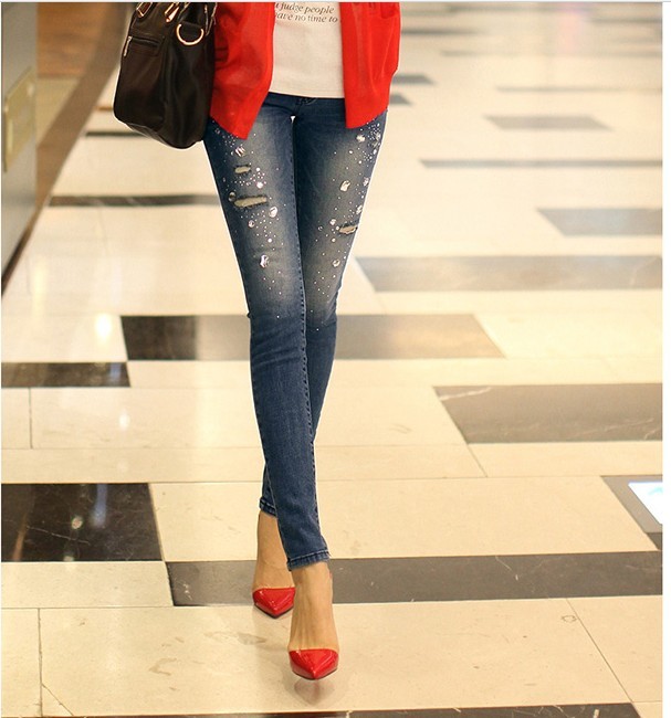 廣州批發(fā)服裝的廠家，廣州香炫兒女裝加盟時尚典雅（圖）_1