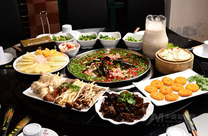 西安海底撈火鍋-沈陽回轉(zhuǎn)火鍋加盟批發(fā)（圖）_1