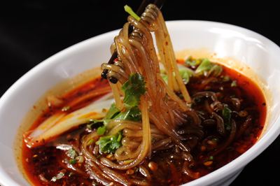 西單曉富酸辣粉加盟費明細(xì)表 酸辣粉加盟費多少錢_2